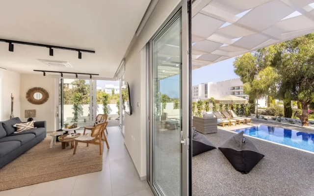 Protaras Leomi Seaview Villa