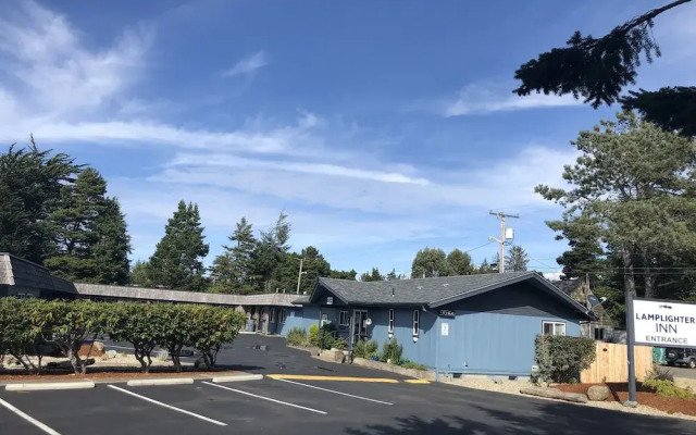 Lamplighter Inn