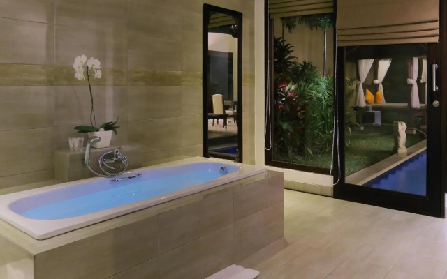Aldeoz Grand Kancana Villa Bali