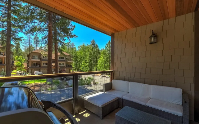 Tahoe Woods Escape - Three Bedroom Home