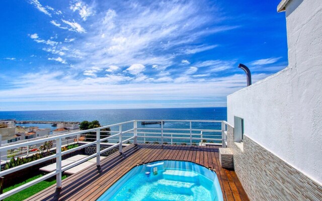 1149 Unique Beachfront Penthouse 400M2 Marbella Center