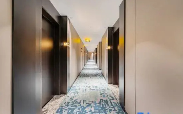 Shenzhen Zhuobang Hotel (Shekou Sihai Subway Station)