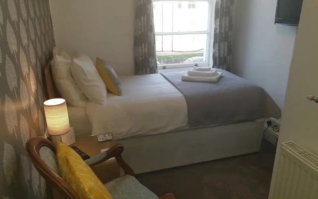 Glascoed Guest House