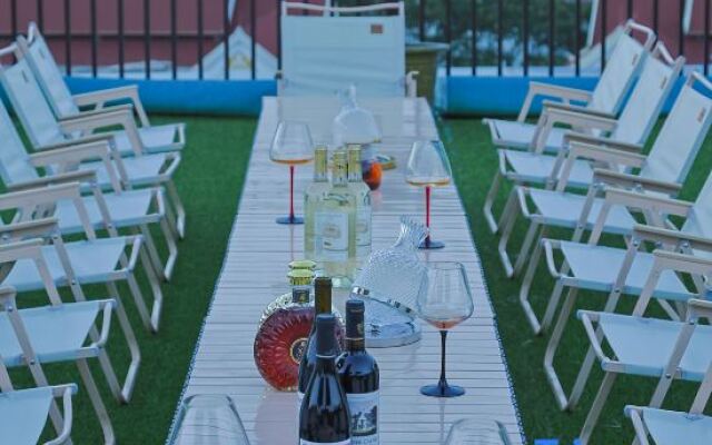 JingHongyunyinfanjukezhan