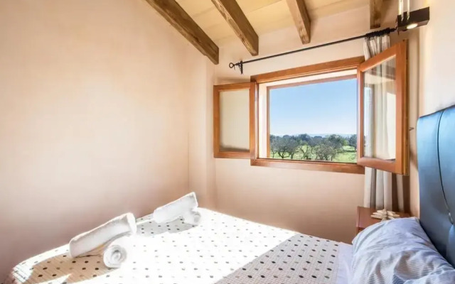 Villa - 4 Bedrooms with Pool and WiFi - 104238