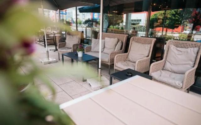 Feringapark Hotel by Coffee Fellows Hotels