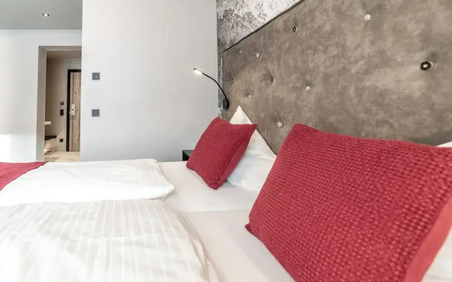 Hotel Astrid - Ski In & Ski Out