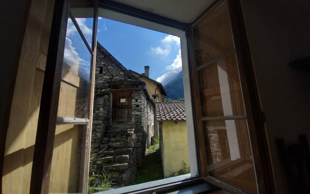 Room in Apartment - Casa Coerente Cavergno Single Room 3