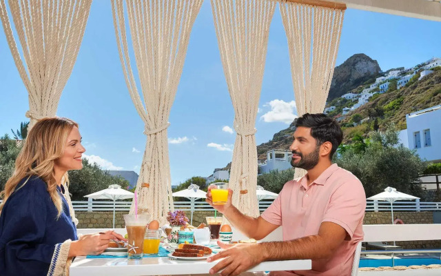 Perigiali Hotel