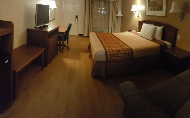 Regency Inn & Suites
