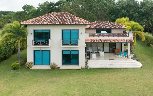 Villa Encanto by Acomodo