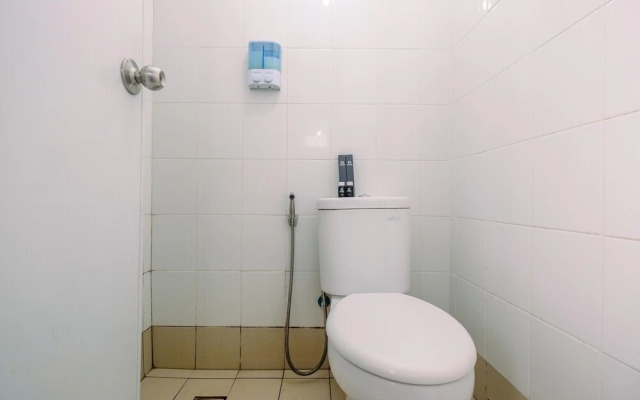 Comfort Living 1Br At Bassura City Apartment