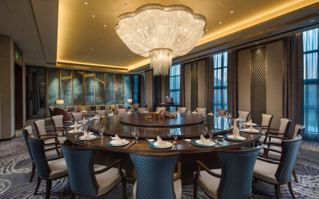 Crowne Plaza Harbin Songbei by IHG