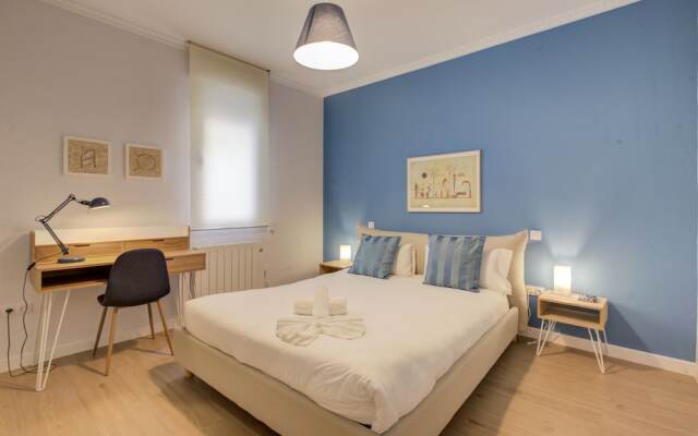 Cozy Apartment in Conde Duque