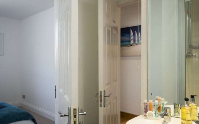 25 Burgh Island Causeway