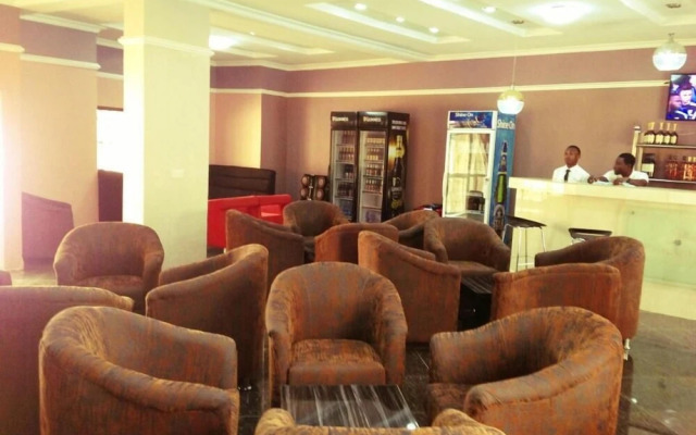 Randekhi Royal Hotel