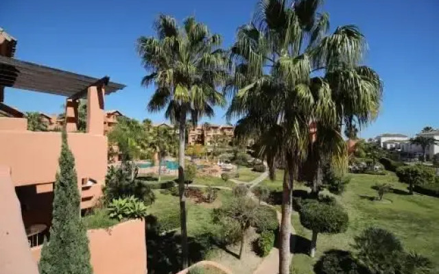 Sotoserena Tropical Flat- sleeps4