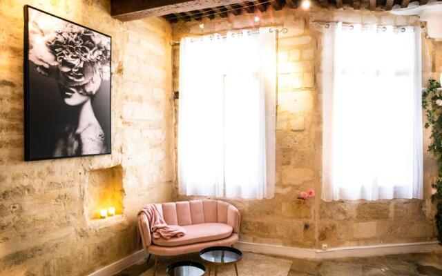 Suite romantique avec Jacuzzi - Hypercentre, Place Jean Jaurès