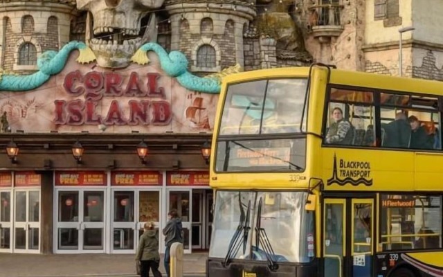 Las Palmas Hotel by the Sea