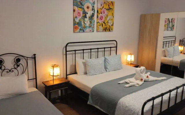 La Casita Fataga Sleeps 4 With Garden