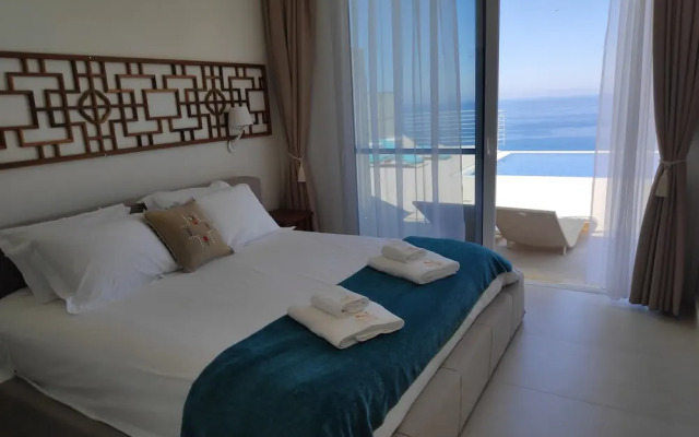 Okeanos Luxury Villas - Resort