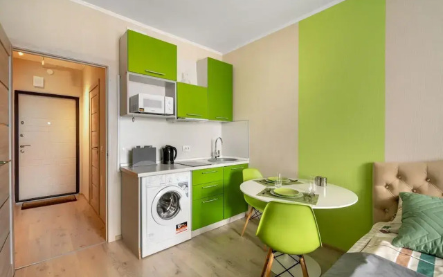 Modern Studio by Simply Comfort. Gym.