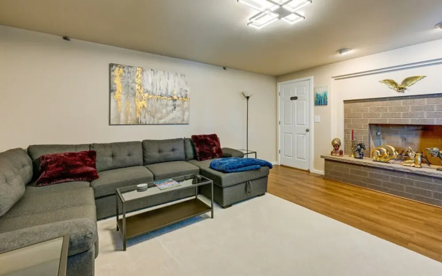 2 Mi to Saltwater State Park: Home in Des Moines