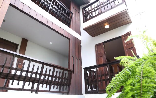 The Peaberry Explorer Hotel