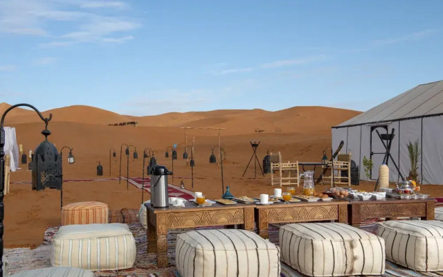 Sanmao Desert Luxury Camp