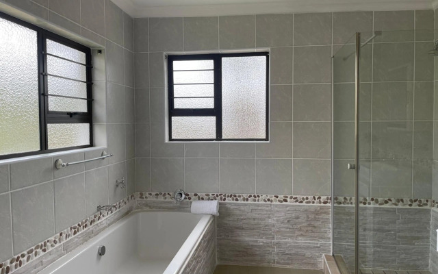 Casa da Flores Port Edward RSA