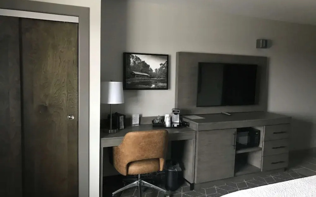 Best Western Plus Lawrenceburg