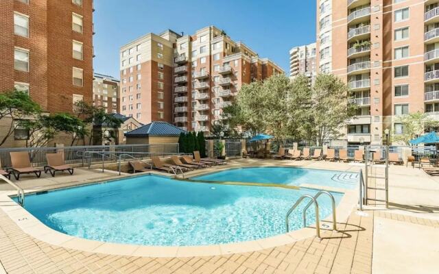 Awesome 1 Bedroom Condo at Ballston