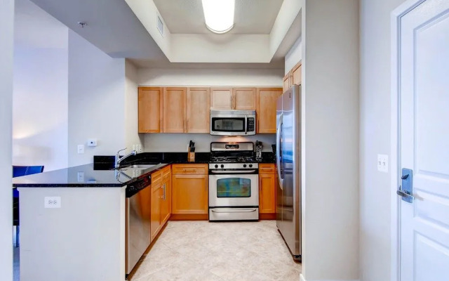 Global Luxury Suites at Town Center