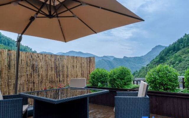 THE WUTAI MOUNTAIN Pu yin shan she