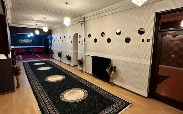 Nigrum Otel