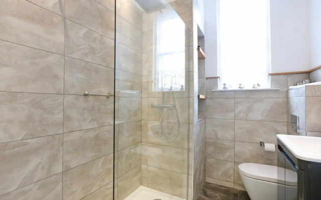 The Forrest Road Residence