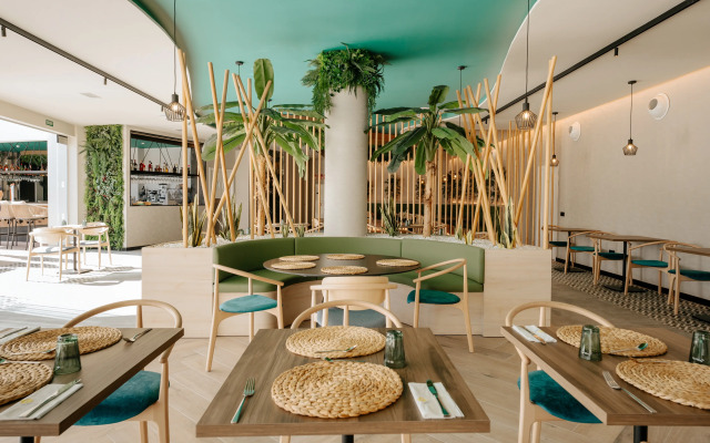 R2 Higos Beach Apartments
