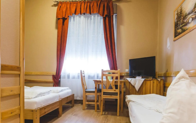 Karin Hotel