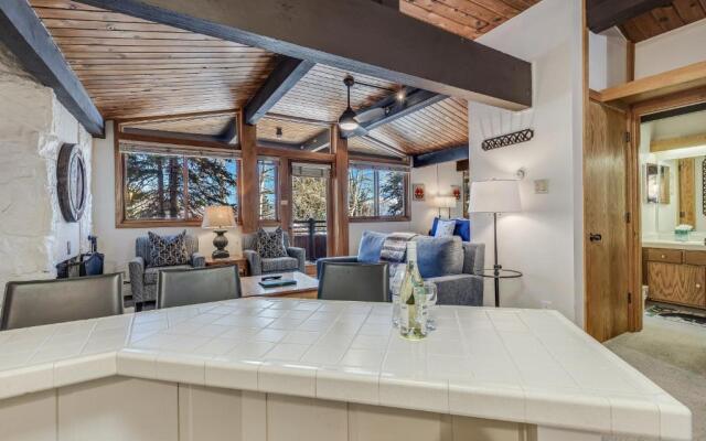 Laurelwood Condominiums Studio Deluxe Unit 113