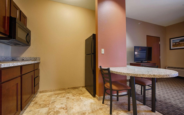 Best Western North Edge Inn