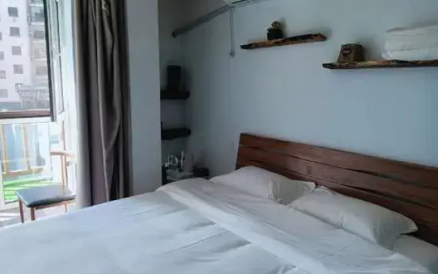 Yuehai Huan Ting Homestay