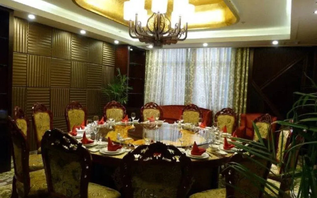 Tianzhu Mountain Buckingham Palace Hotel
