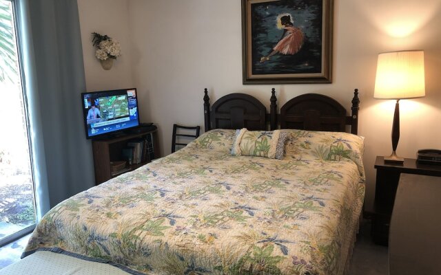 Dixies Retreat by Jekyll Realty