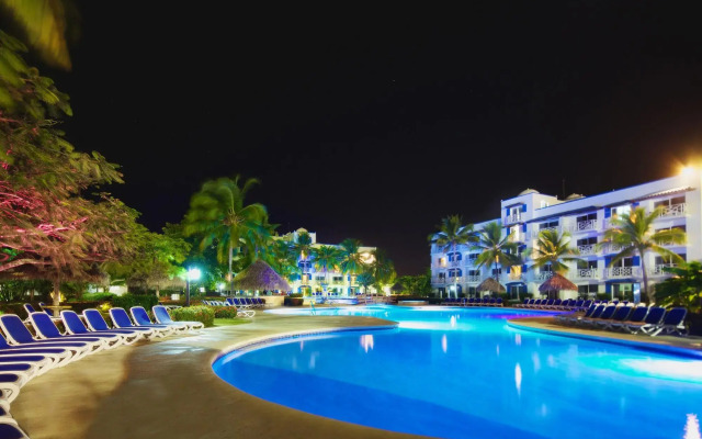 Playa Blanca Beach Resort - All Inclusive
