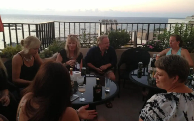 Candia Hotel