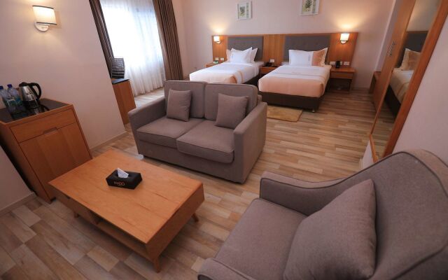 Mado Hotel