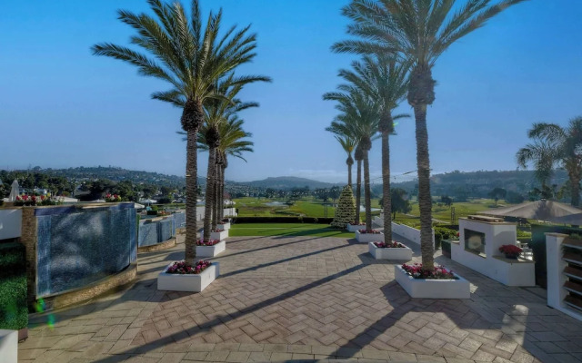 Southern Exposure w/ Private Balcony