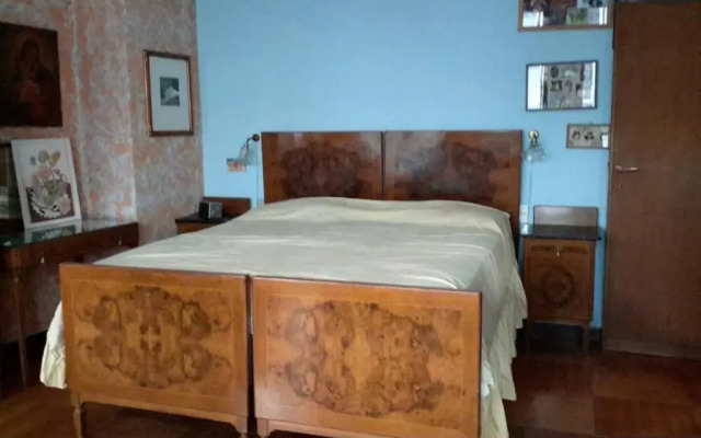 big room in Milano center