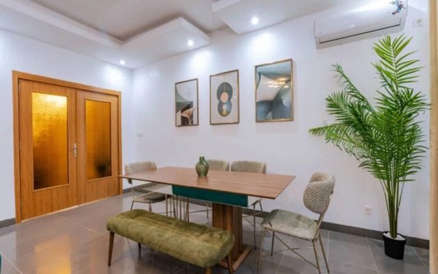 Appartement Haut Standing Pres du Monument de la Renaissance