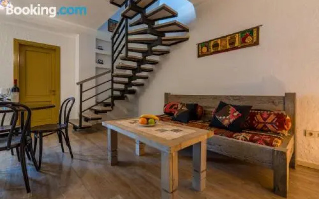 No12 Apartment